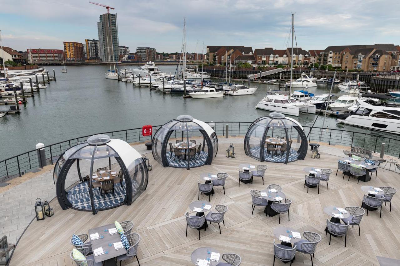 Harbour Hotel & Spa Southampton Kültér fotó The Deck at Gunwharf Quays